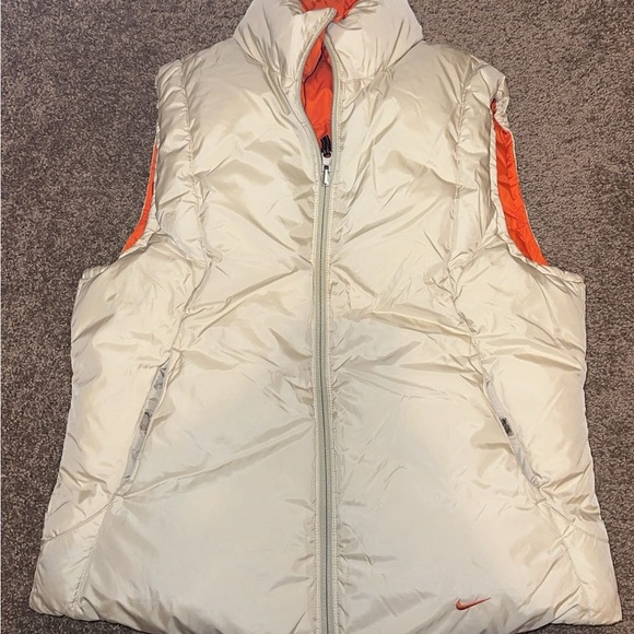 Nike Vest - Picture 3 of 4